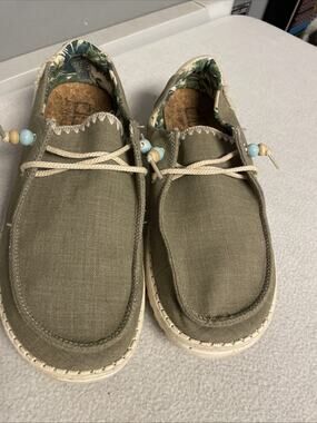 HEYDUDE Wendy Natural Rosemary Green Beaded Slip On Shoes Women's Size US 10